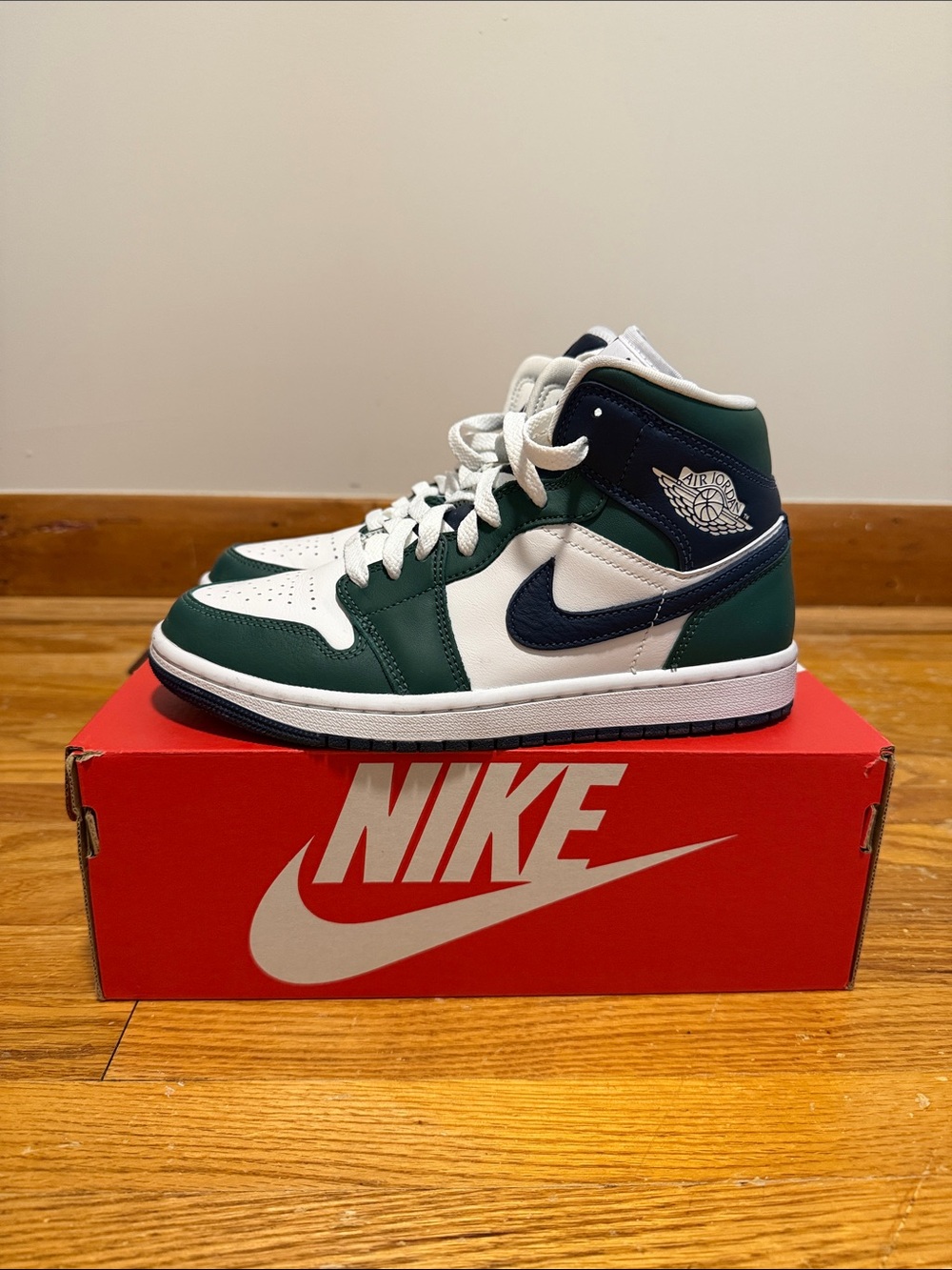 Nike Air Jordan 1 Mid Green Navy White